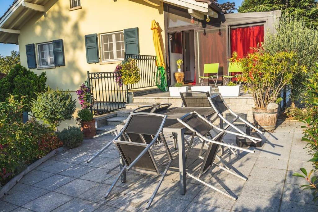 Cheerful Villa With Fireplace, Bath-Tub And Garden Noville Eksteriør billede