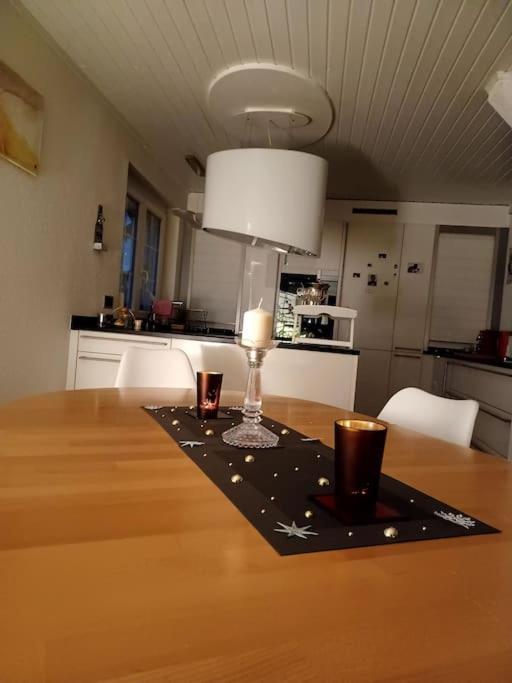 Cheerful Villa With Fireplace, Bath-Tub And Garden Noville Eksteriør billede